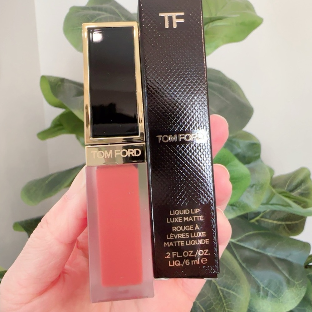 NWB Tom Ford Liquid Lip Luxe Matte - # 131 Burnt Peach  6ml/0.2oz